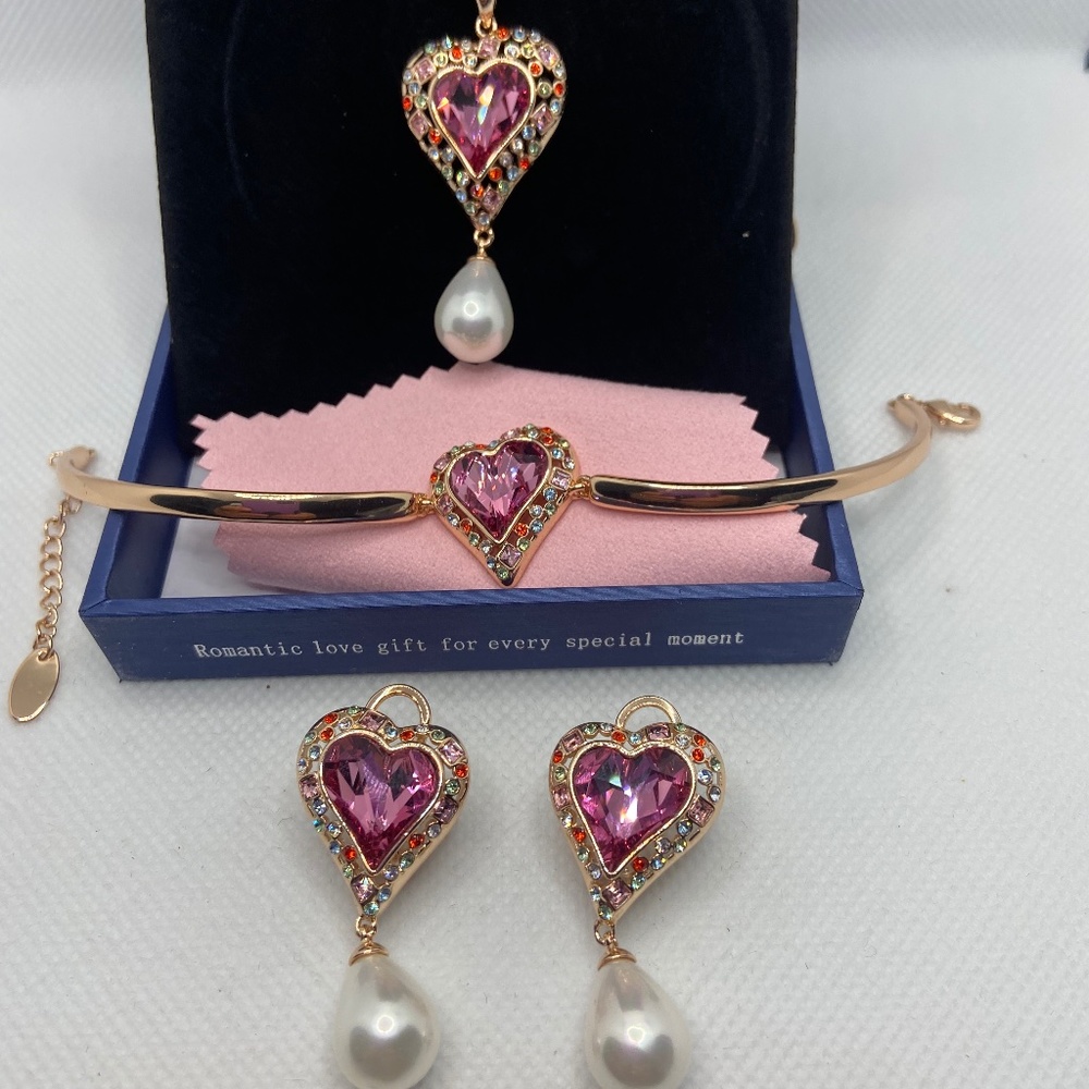 CDE Beautiful Rose Gold Set